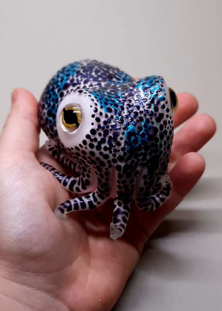 mochi squid toy